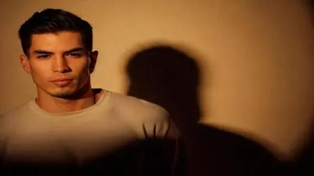 AlexCorven's live cam