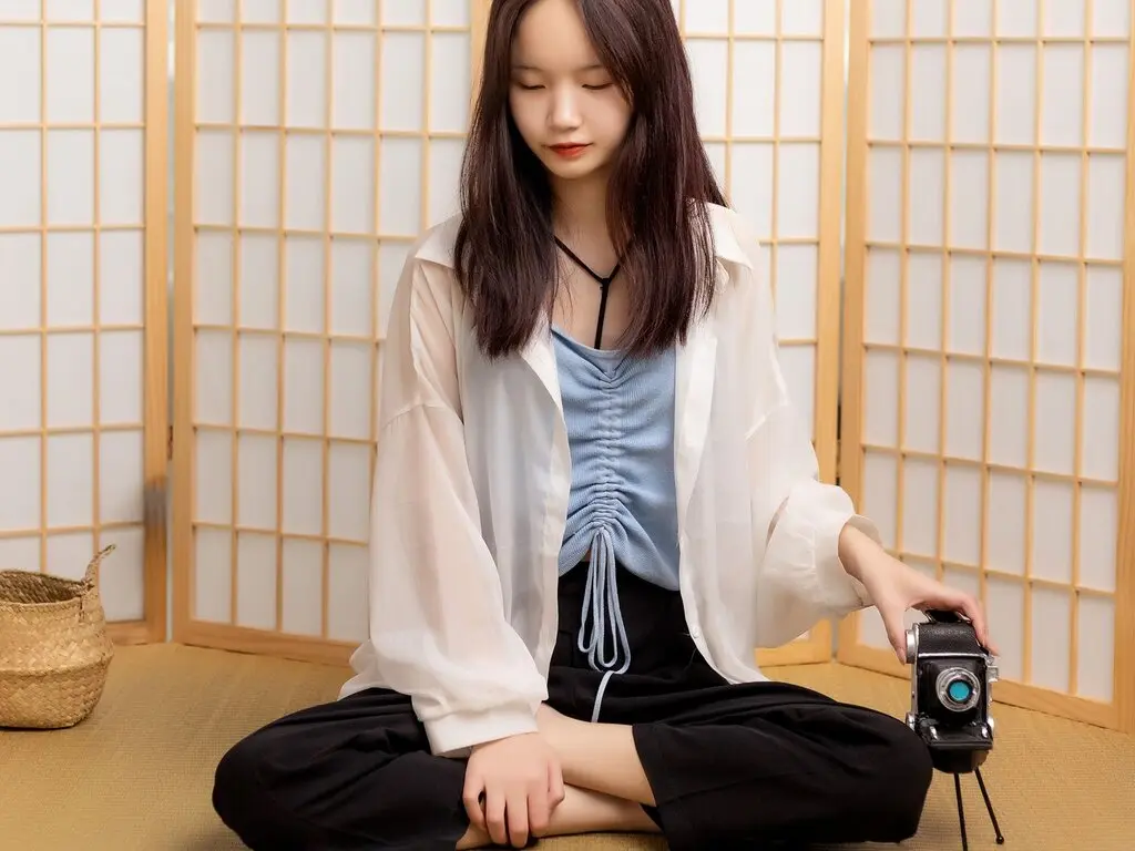 AnnaZhang's live cam