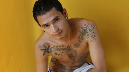 BigMonsterLatinX's live cam