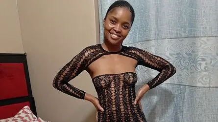 DaniellaHove's live cam