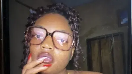 JinaRight's live cam