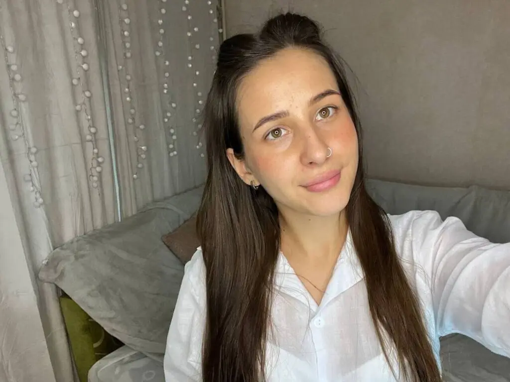LillyHarper's live cam
