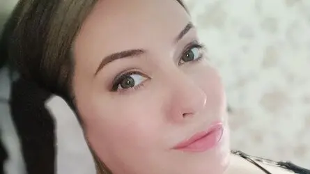 LolaJoly's live cam