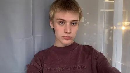LouieEvans's live cam