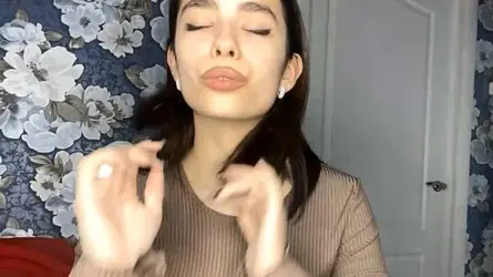 MargorieMlynek's live cam