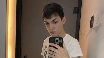 MatthewTwitty's live cam