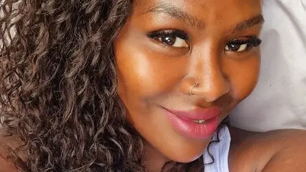 MilkyMarie's live cam