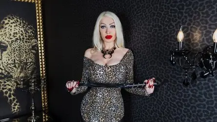 NinaLeaderman's live cam