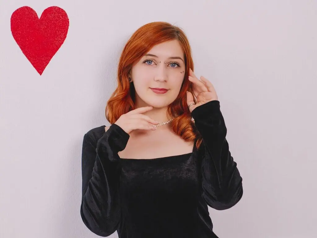 PollyHuman's live cam