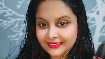 SaniyaCharming's live cam