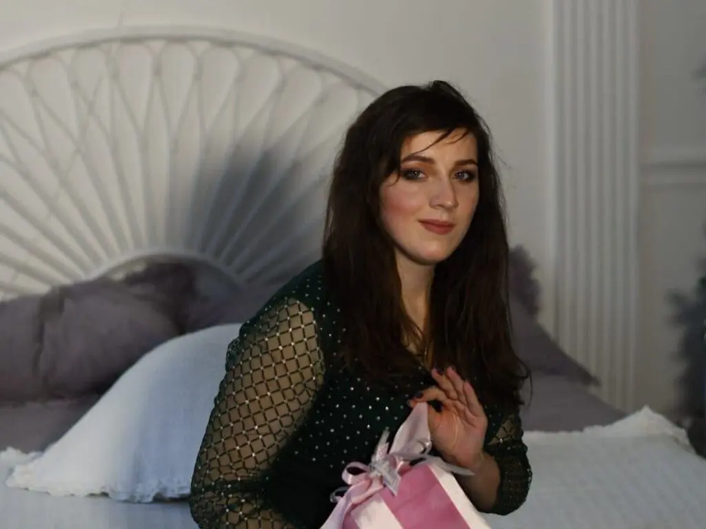 SharonWatkins's live cam