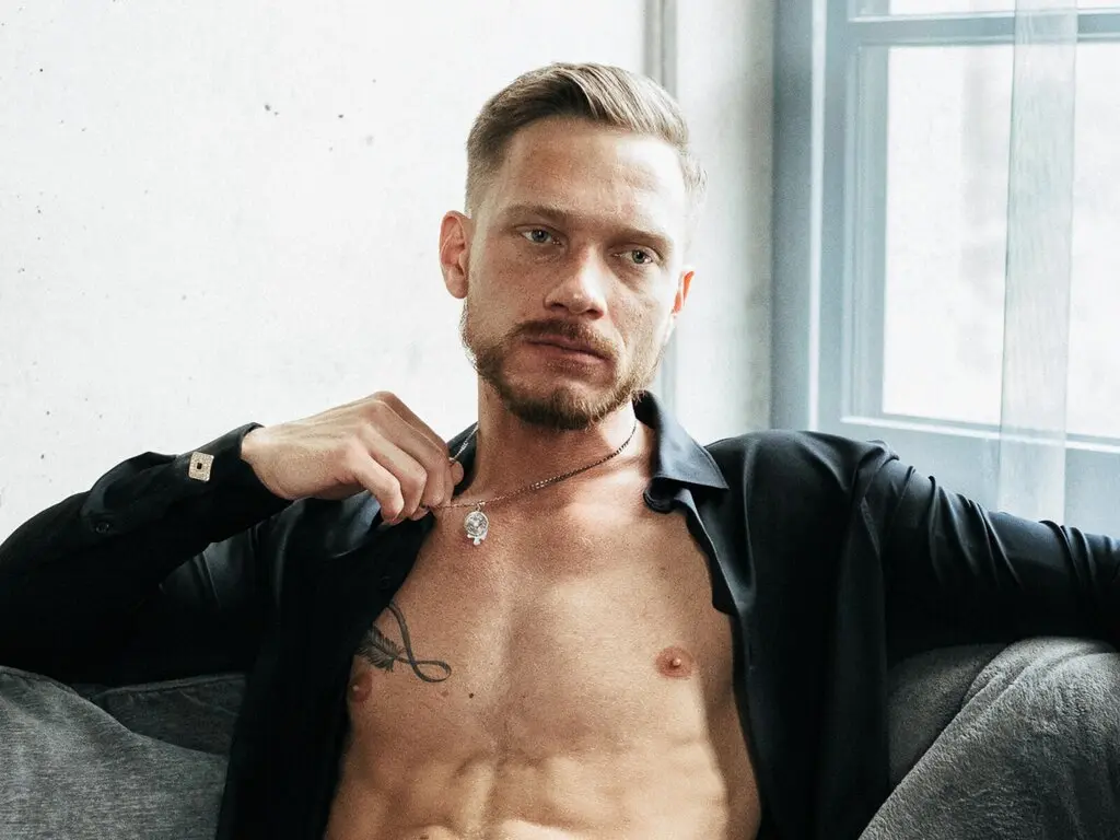 SteveBlond's live cam