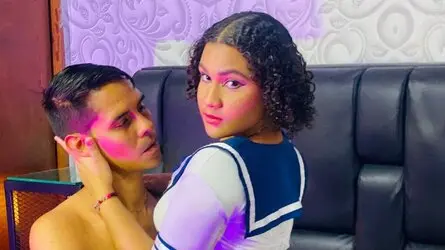 YalyAndTony's live cam